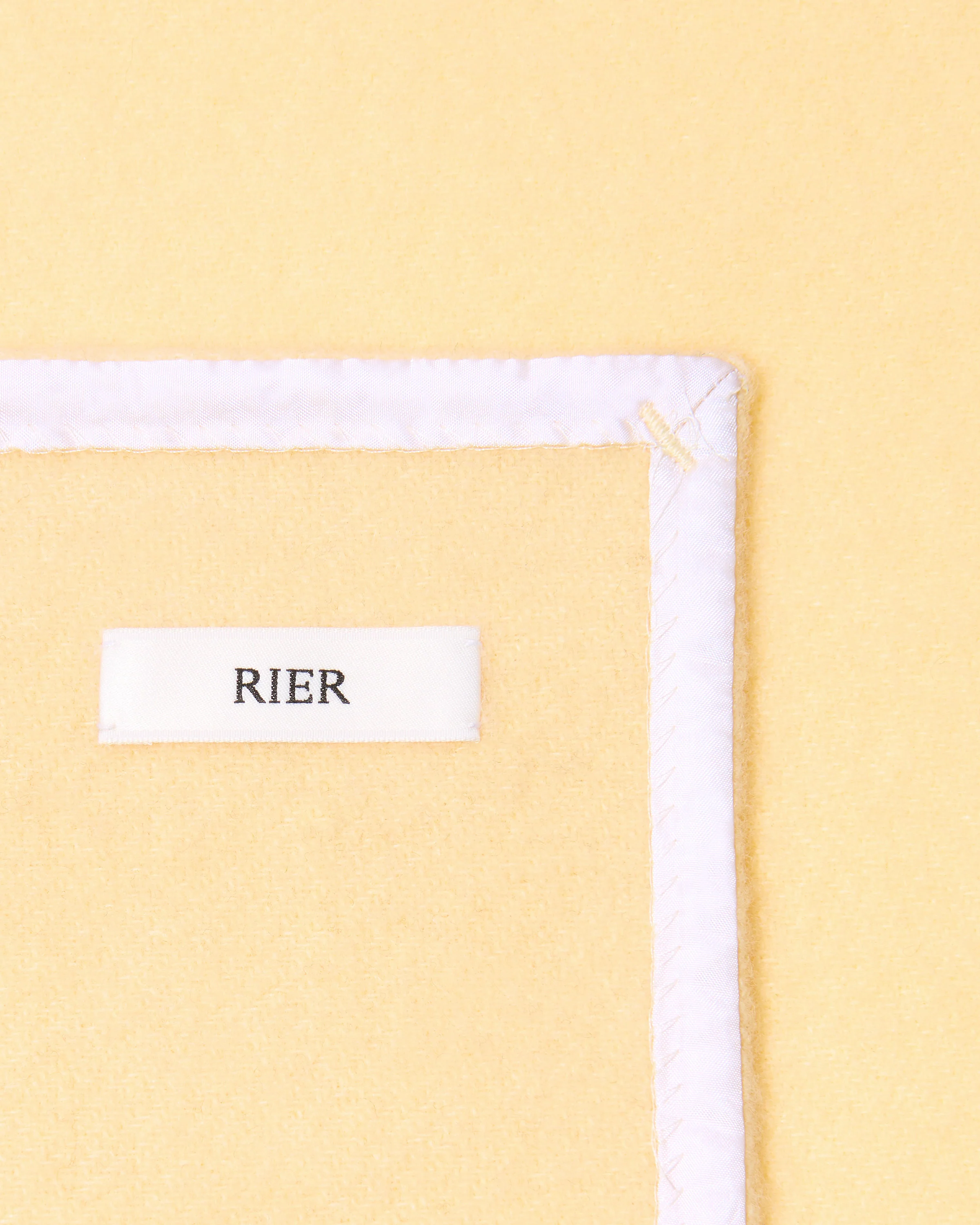 Fleece blanket butter - Image 3
